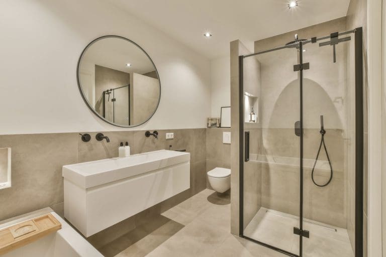 Modern spa-like retreat